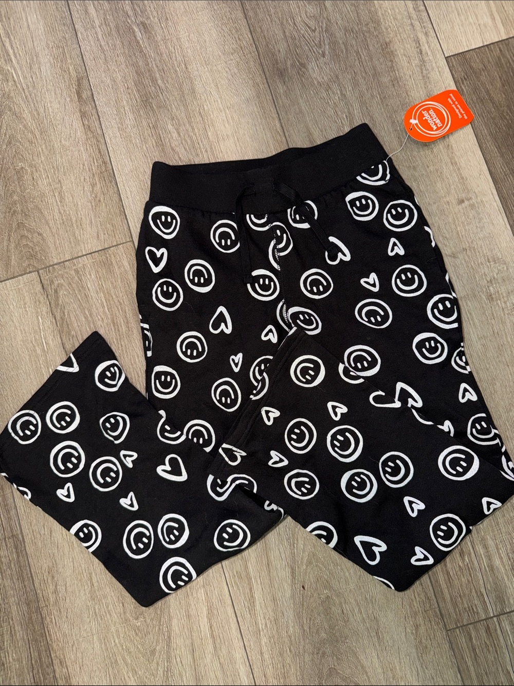 wonder nation Black Smiley & Heart Jogger Pants